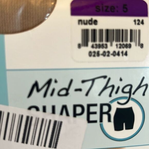 NWT Spanx Hi Waist Mid Thigh Shaper. Total Waist Control 5 - Picture 4 of 9